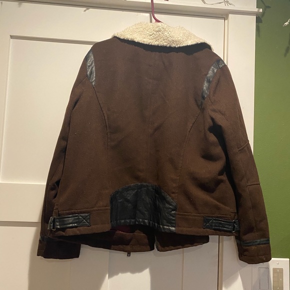 Brown Jacket - Picture 2 of 7